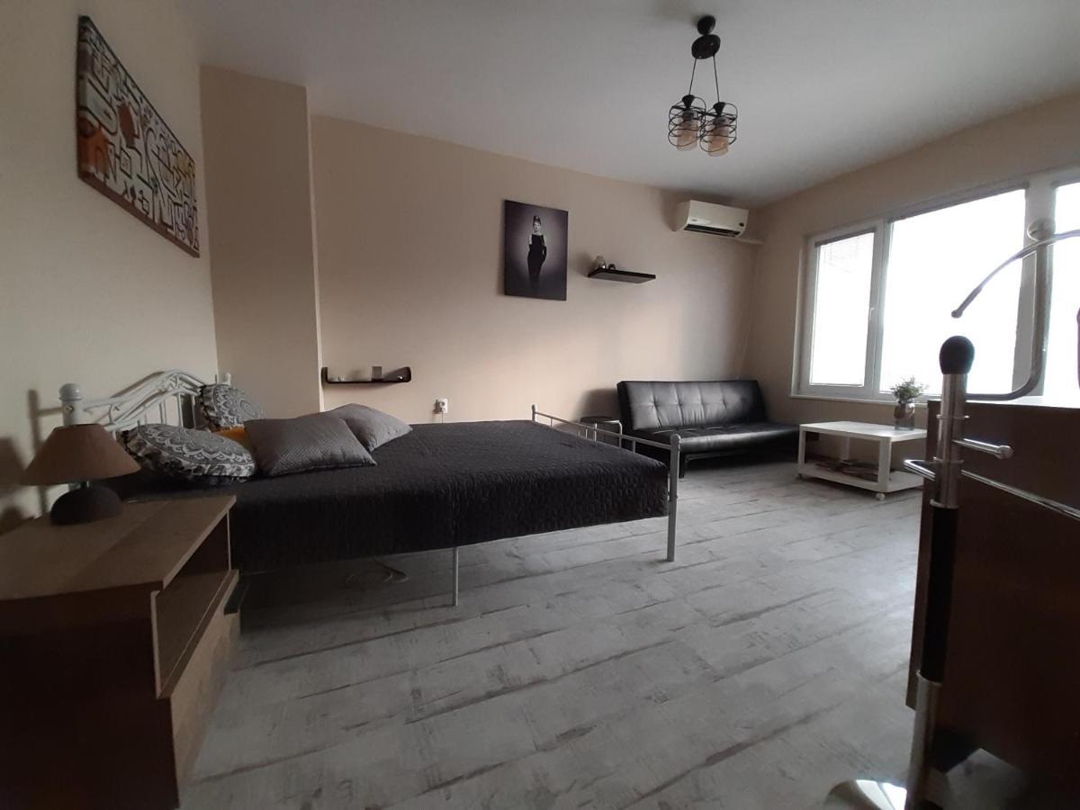 Lefterov'S Guests Suite Варна Экстерьер фото
